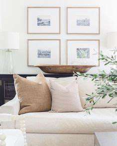 How to Decorate with Throw Pillows [Expert Tips]